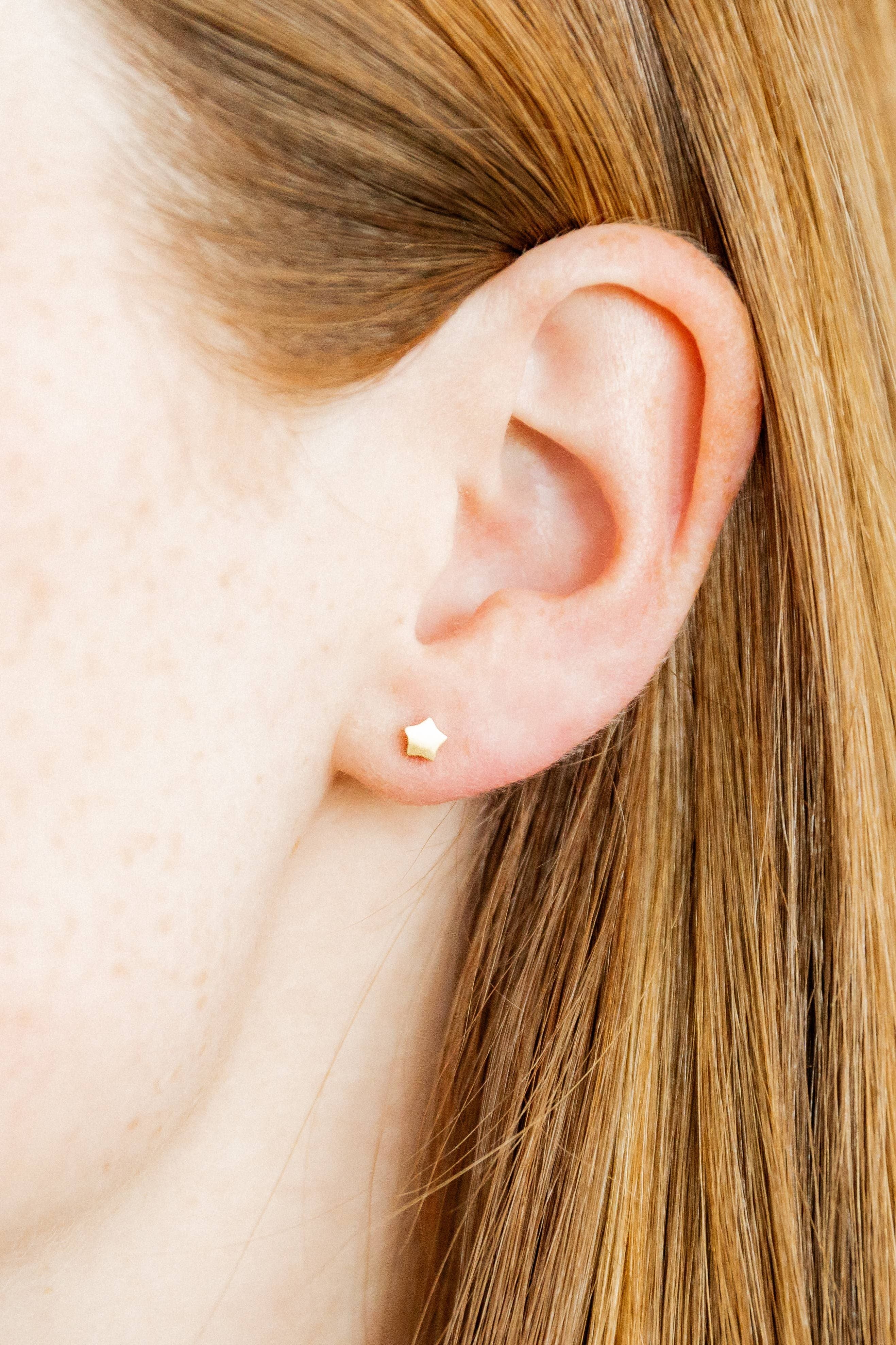 Screwback Stud Earrings - Stella