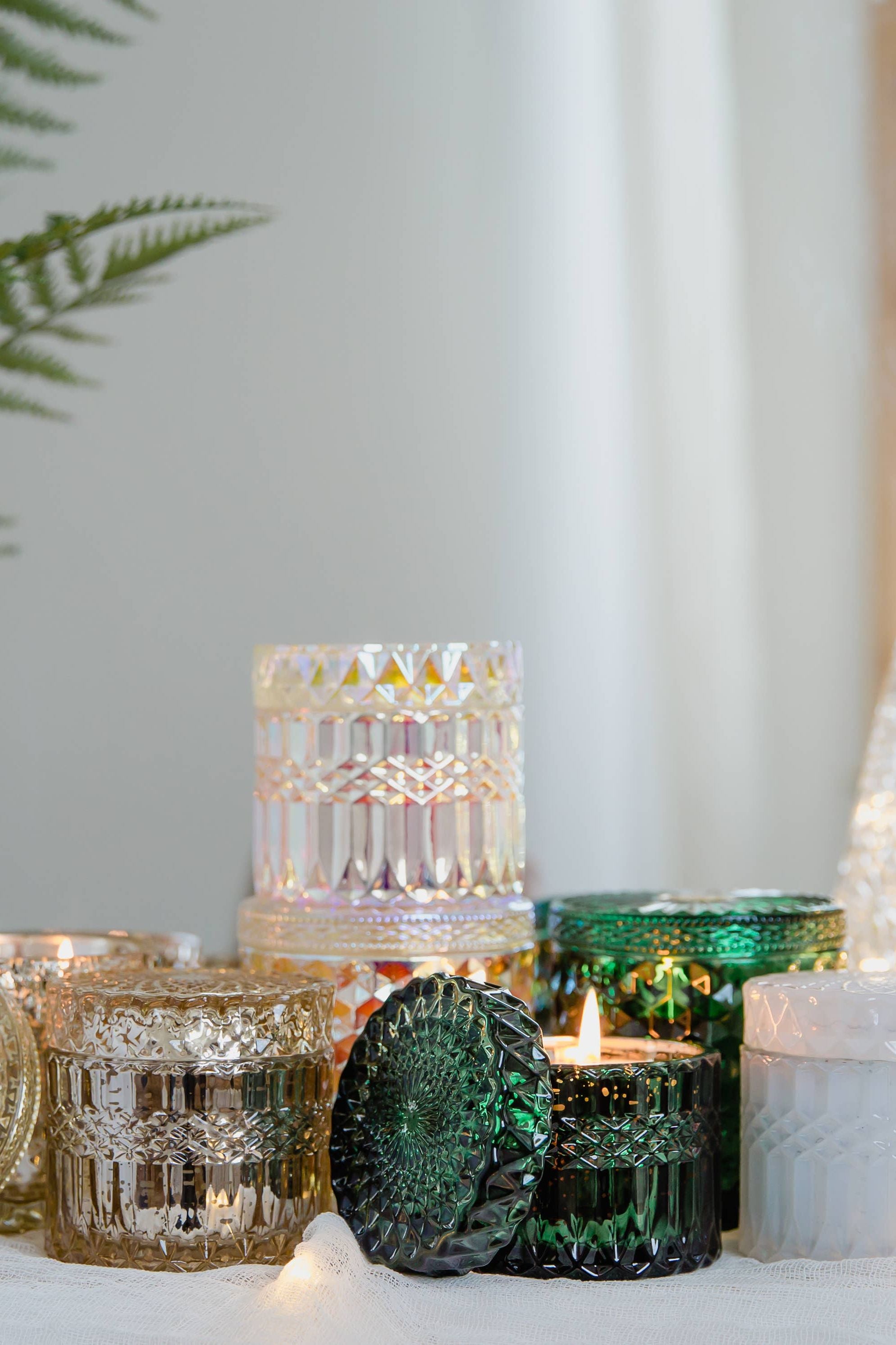 Mistletoe & Holly 8oz Petite Shimmer Candle 8oz