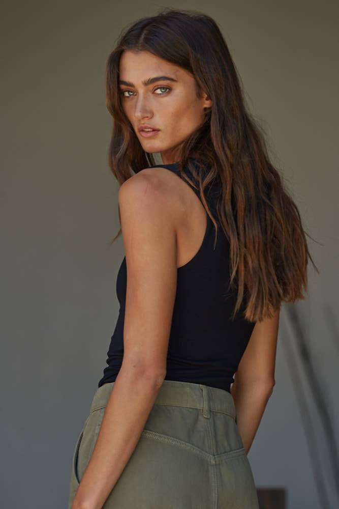 Second Skin Double-Layered Seamless Scoop Neck Tank Top