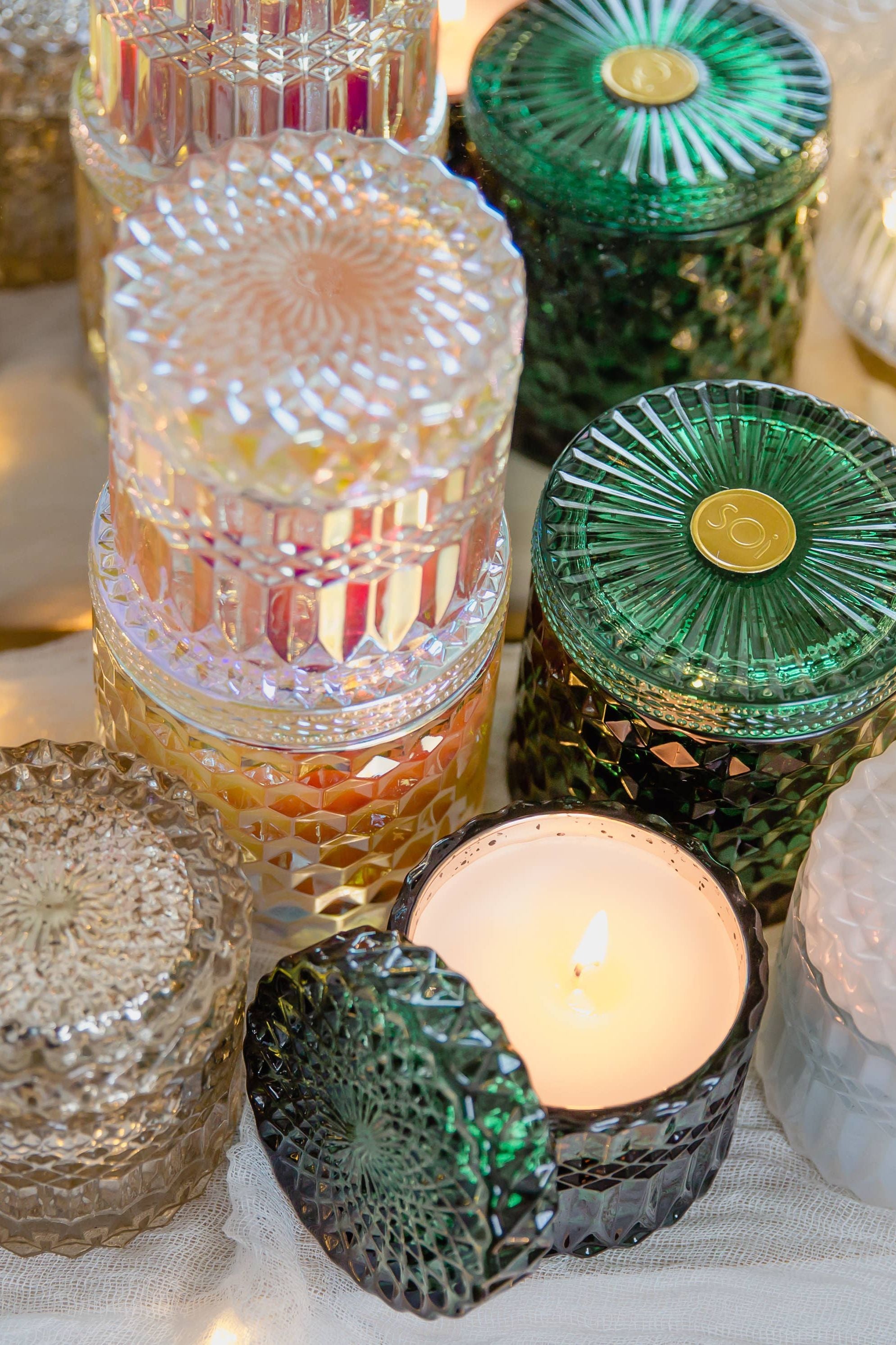 Mistletoe & Holly 8oz Petite Shimmer Candle 8oz