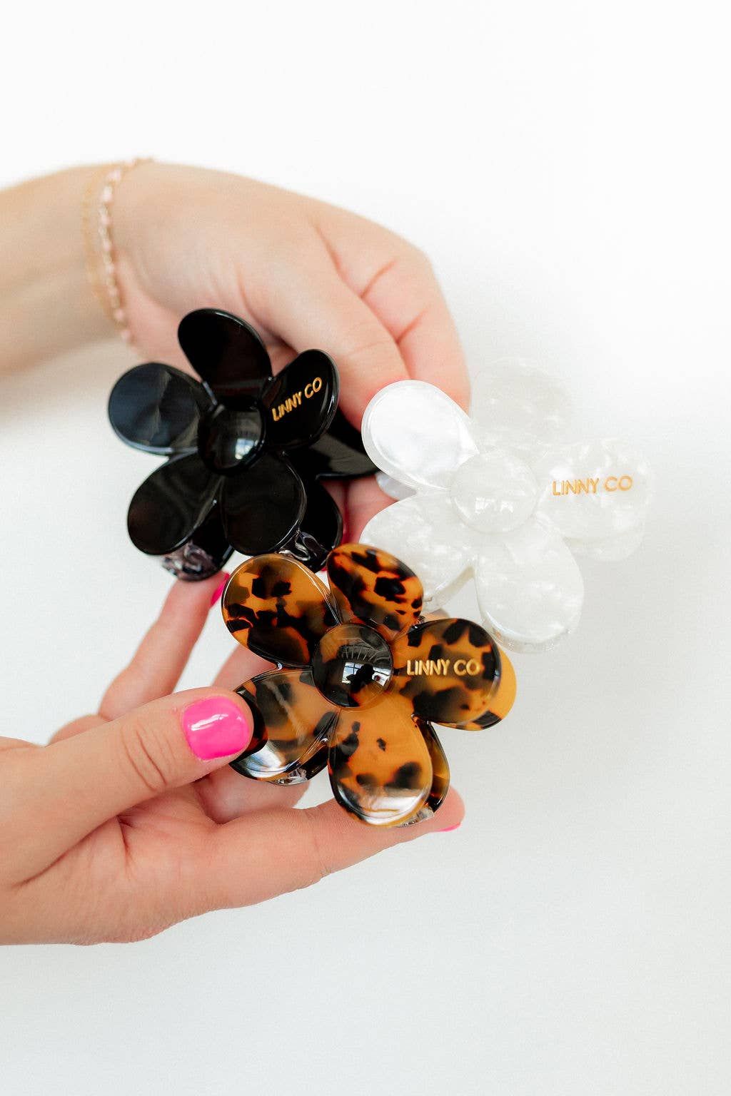 Gigi Hair Clip - Pearl White