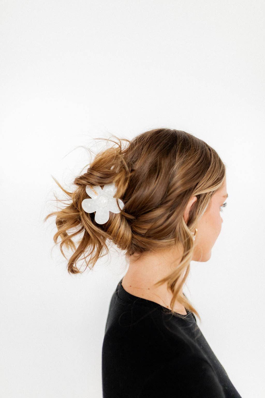 Gigi Hair Clip - Pearl White