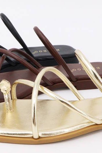 Bamboo HINT-91 Crisscross Strap Ring Toe Flat Beach Sandals