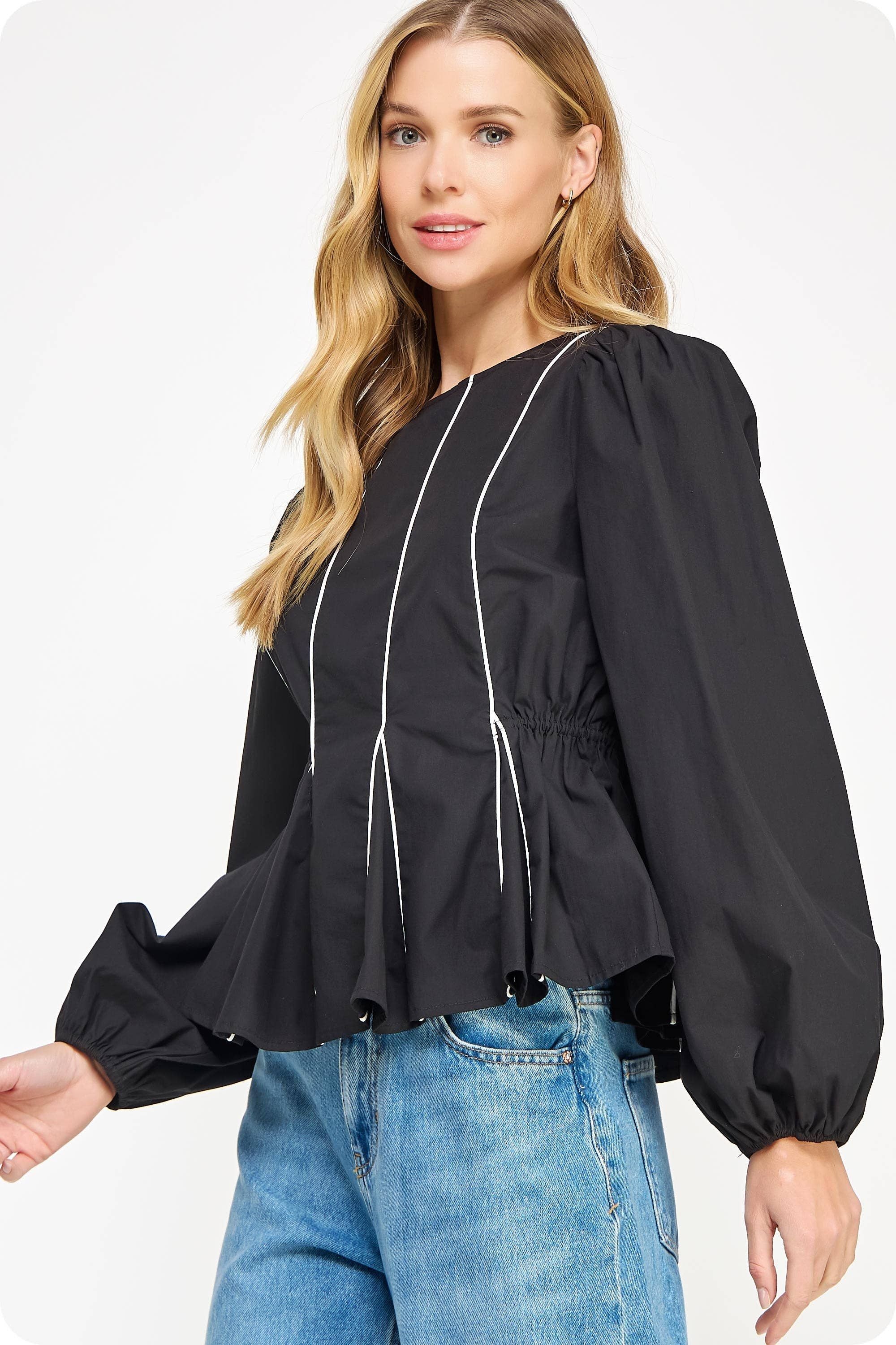 Contrast Piping Detail Top