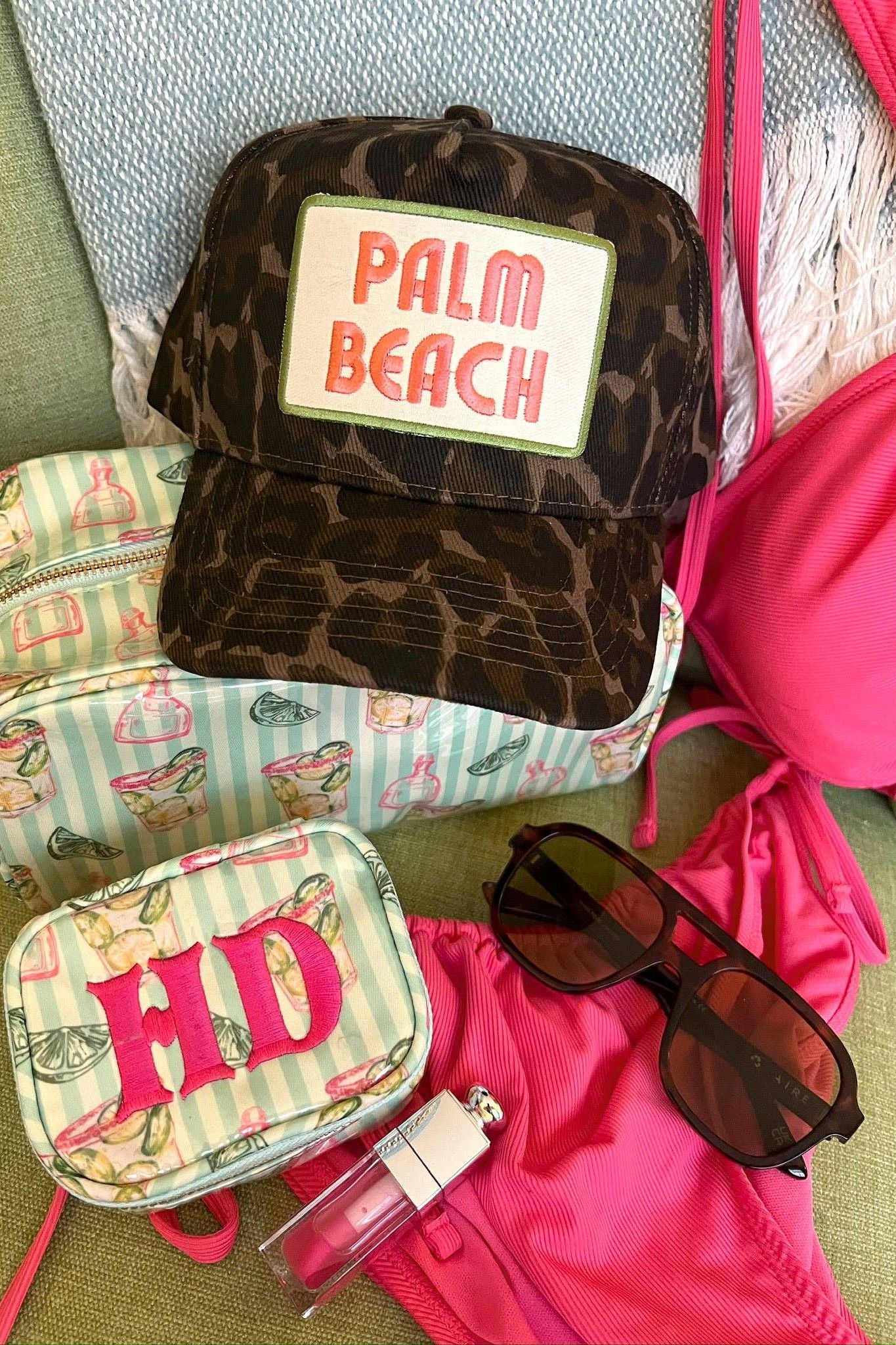 Palm Beach - Leopard Vintage Trucker Hat