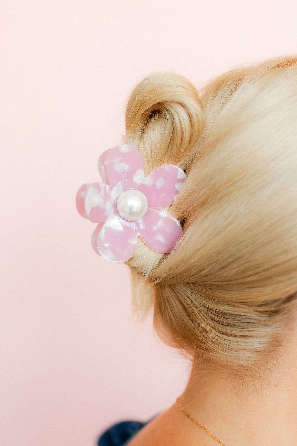 Gigi Hair Clip - Pearl Center - Pink