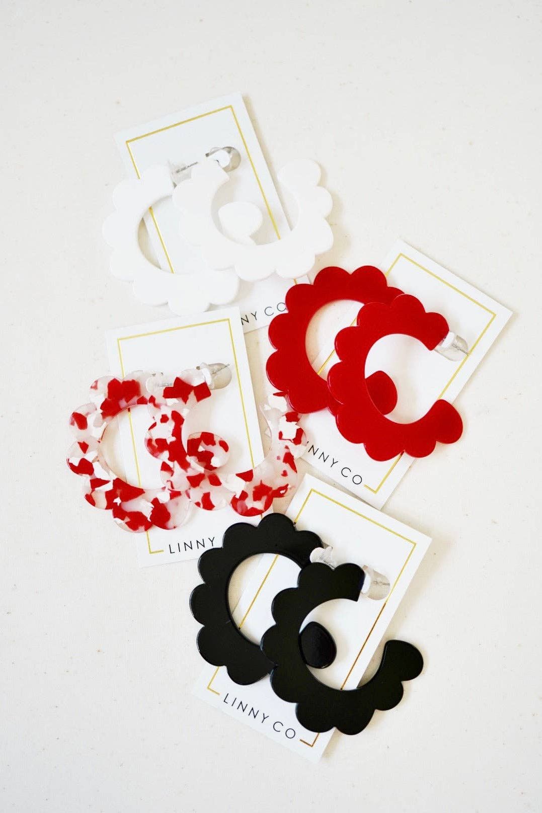 Margo Hoop - True Black