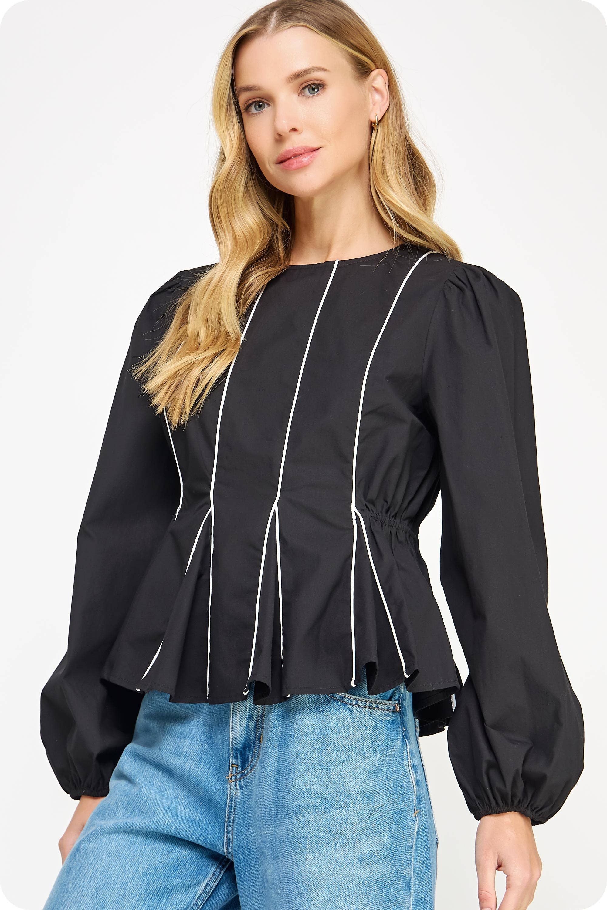 Contrast Piping Detail Top