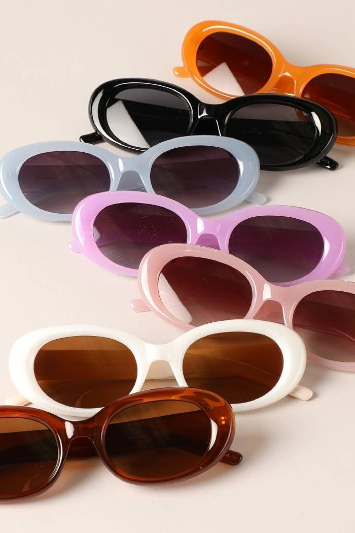 Women's Rounded  Bold Frame Tinted Sunglasses