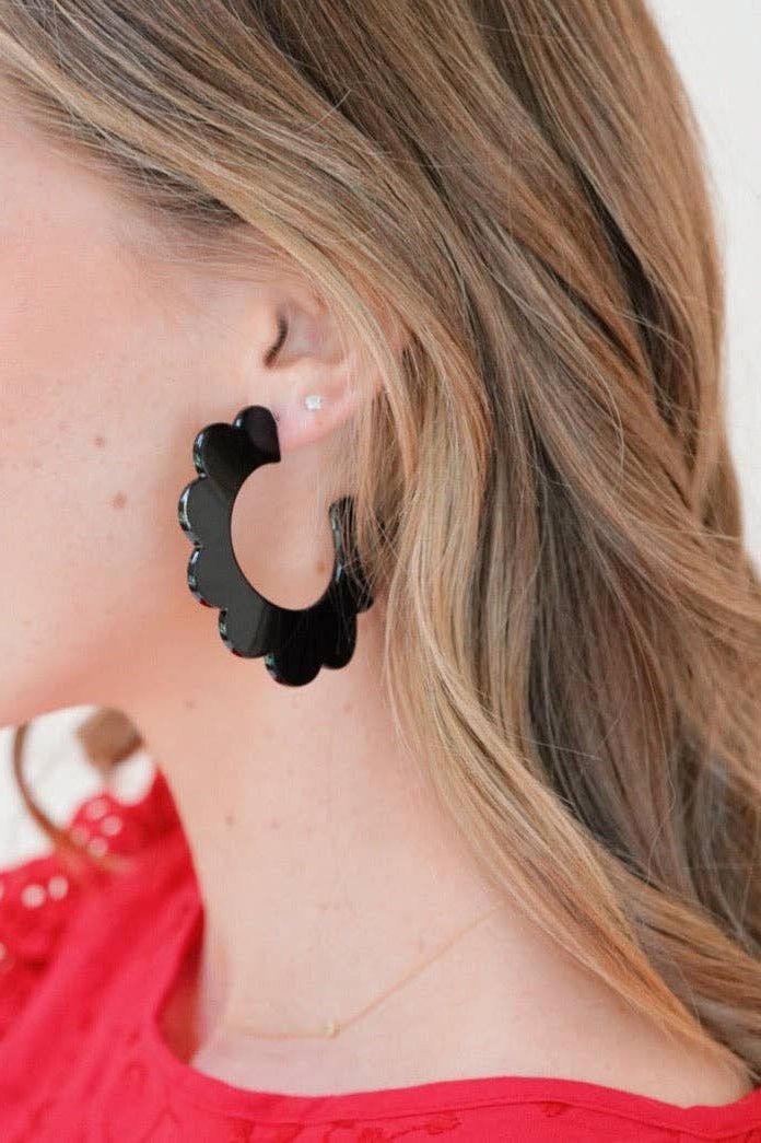 Margo Hoop - True Black