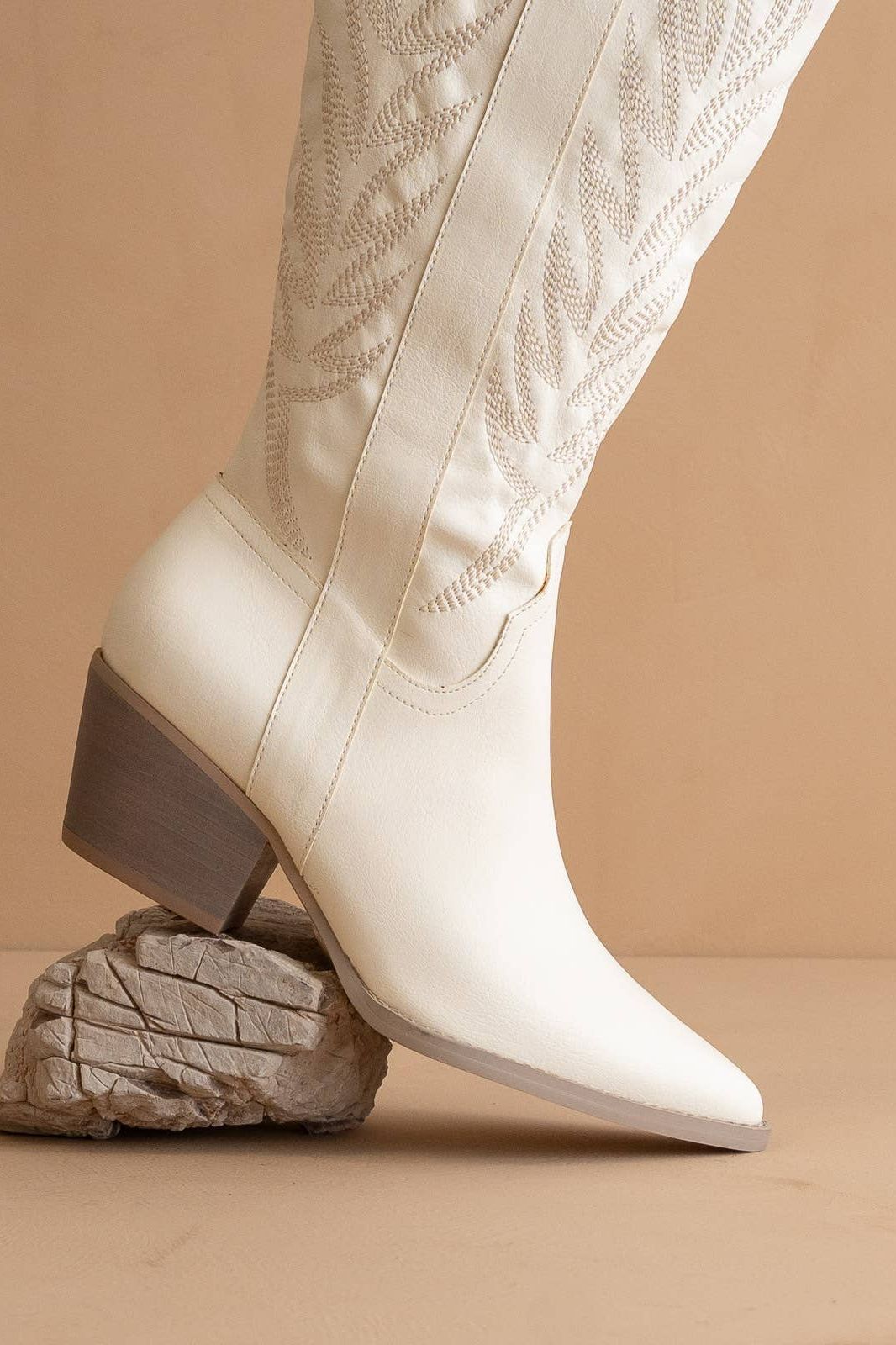 The Samara White Tall