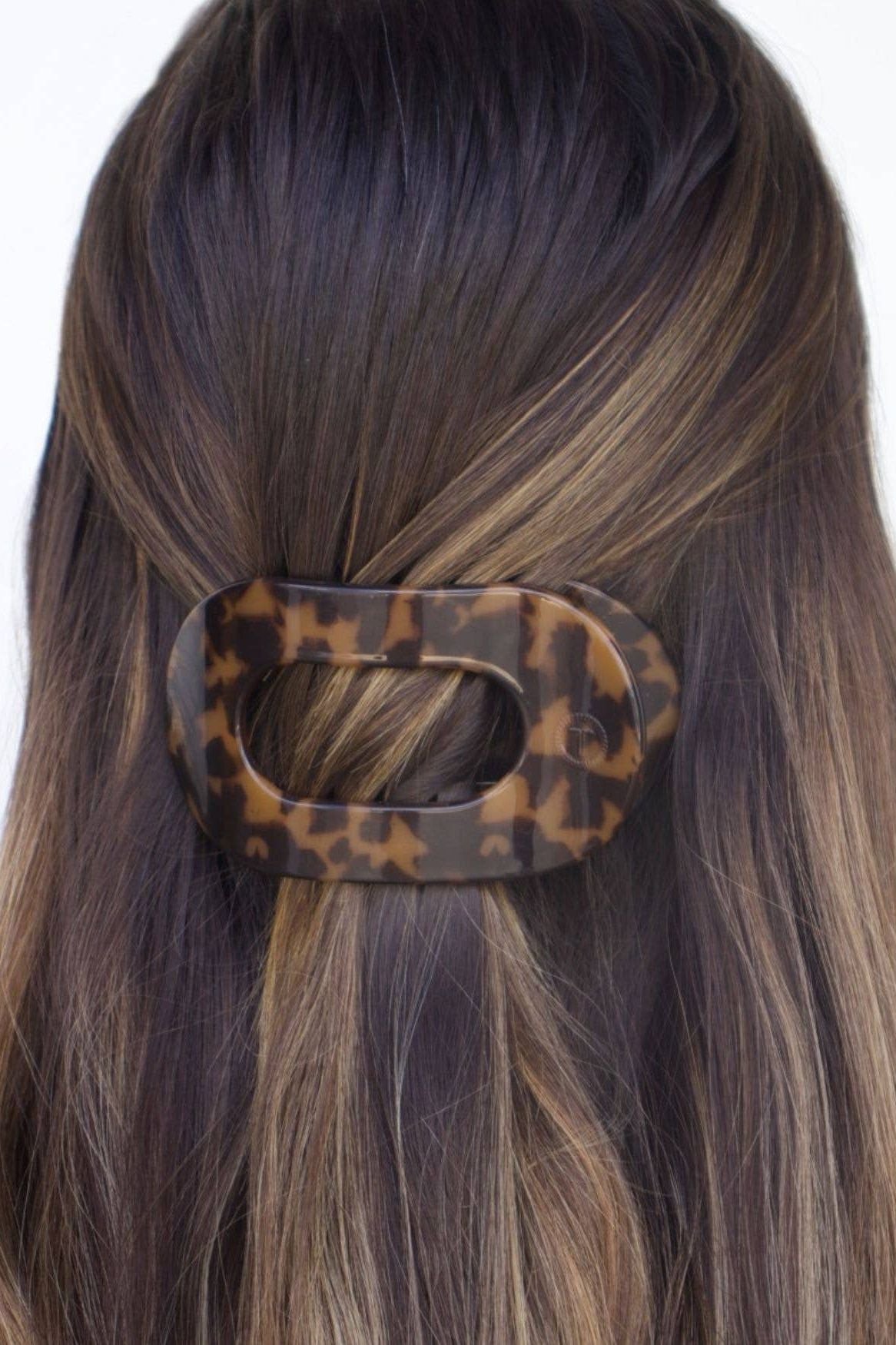 Round Flat Hair Clip | Medium | Tortoise