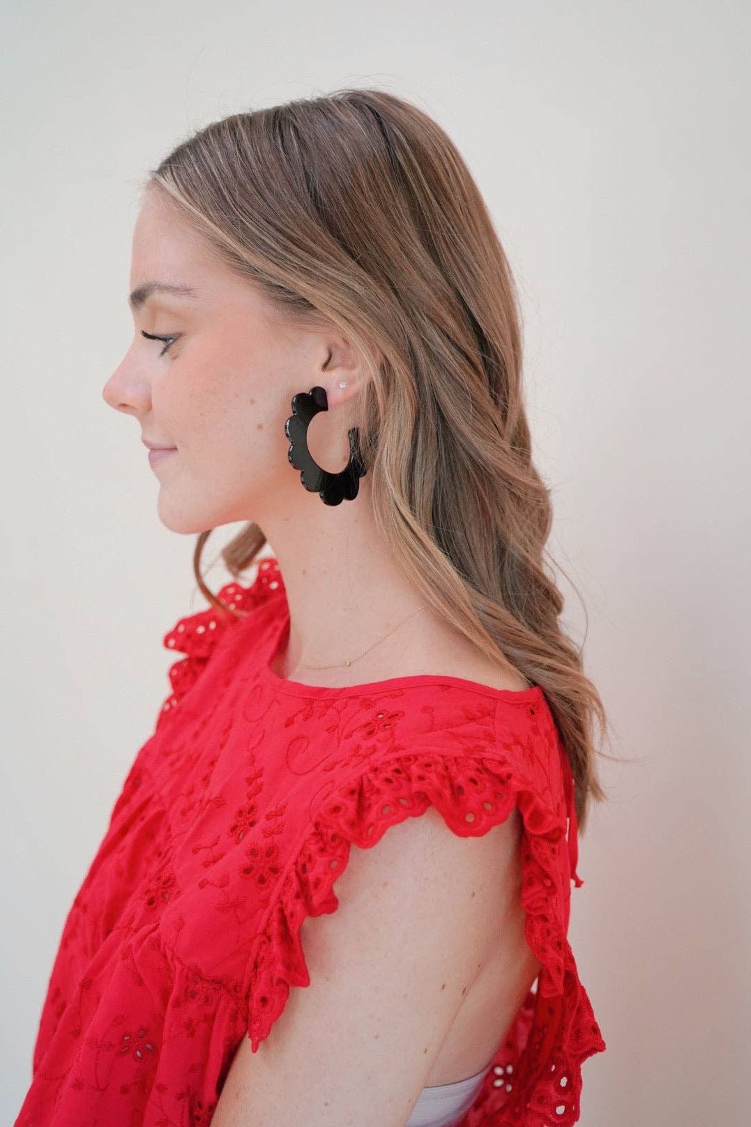 Margo Hoop - True Black