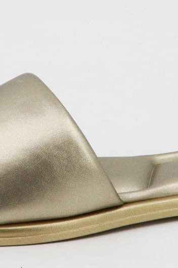 Bamboo SAHARA-12 Women Puffy Single Strap Flat Slide Sandals