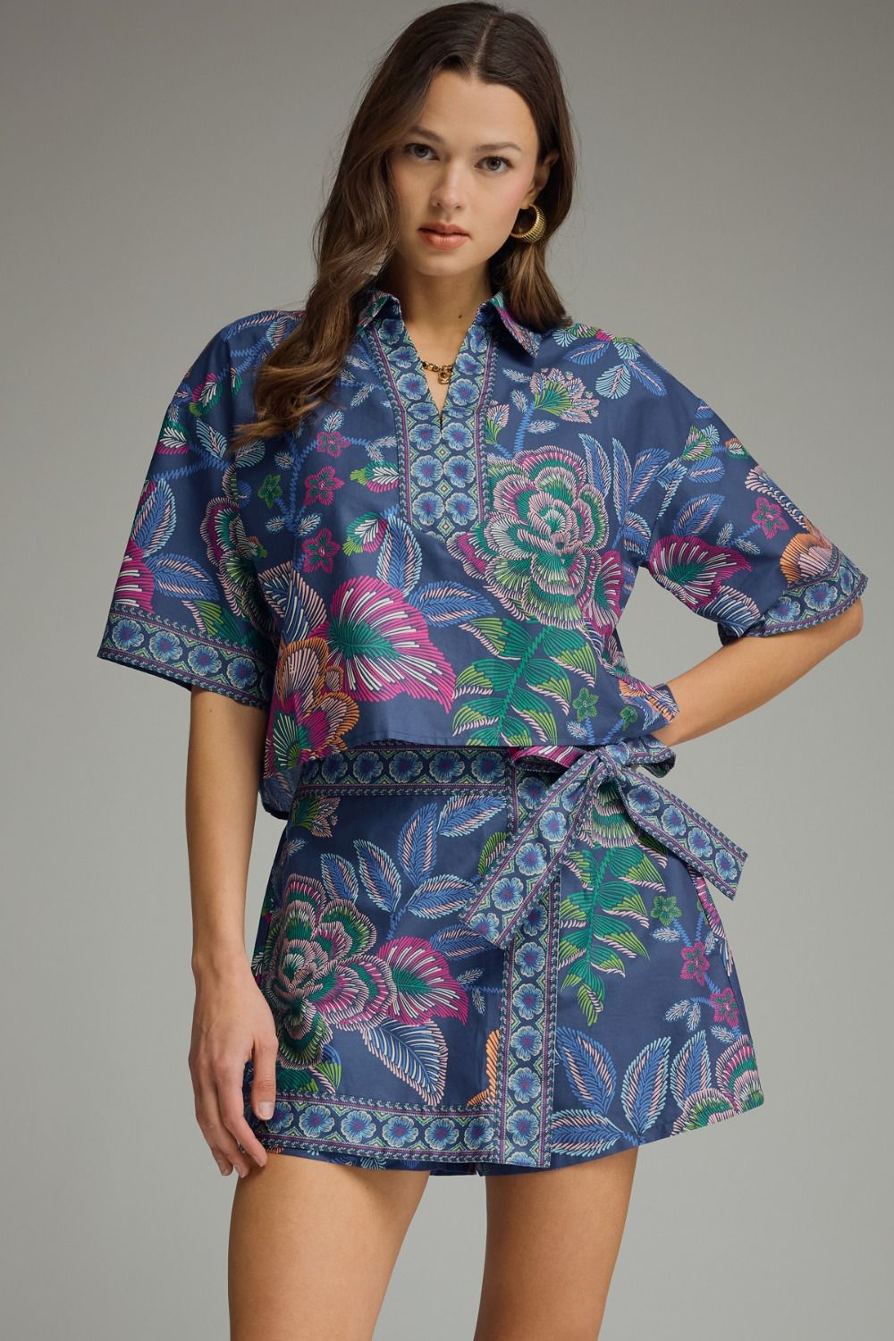 Pretty Little Escape Women’s Floral Print Resort Top with Collar Neckline